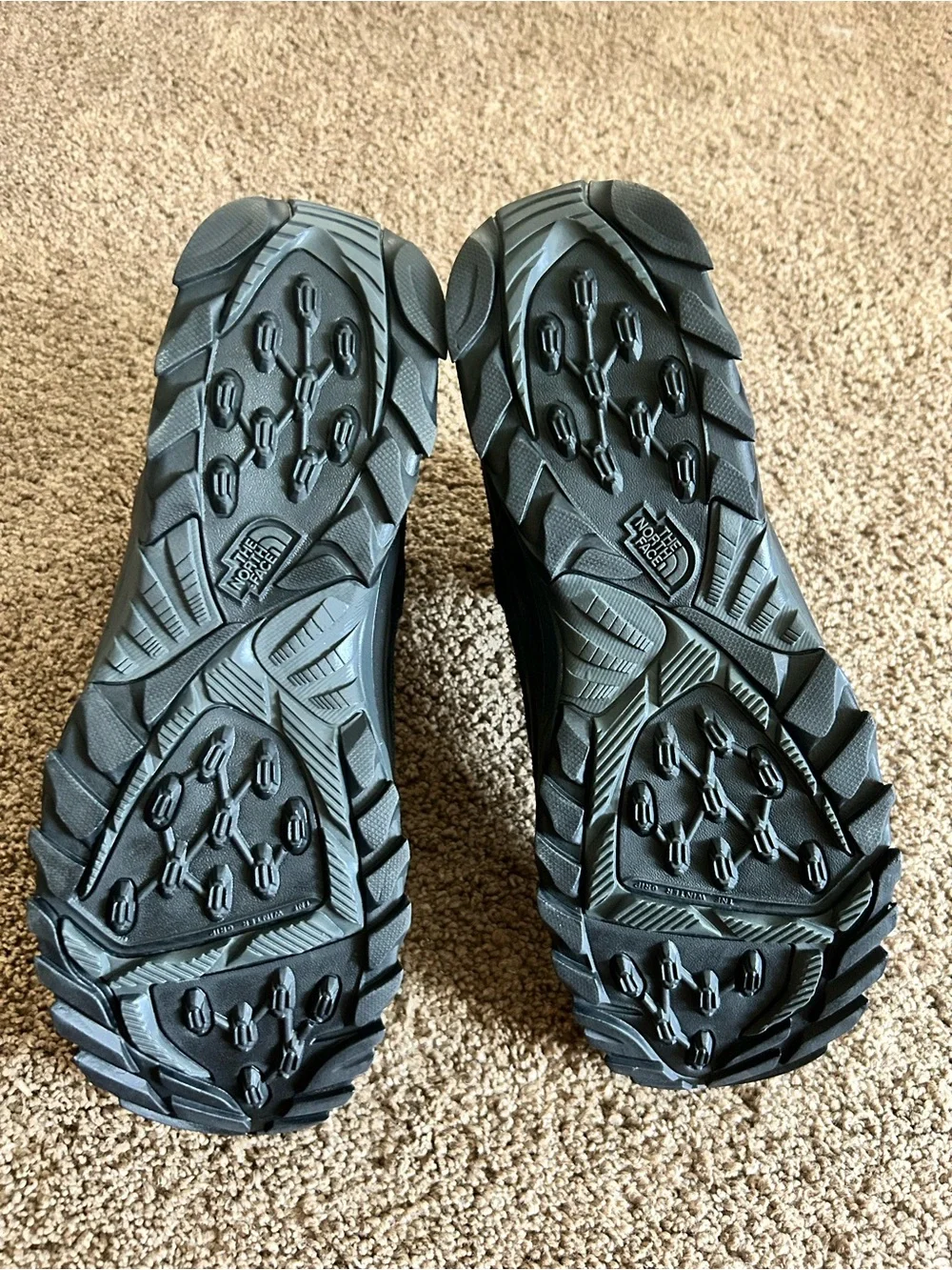 The North Face Snowfuse Mens 12 Black Waterproof Heatseeker Snow Boots NWOT